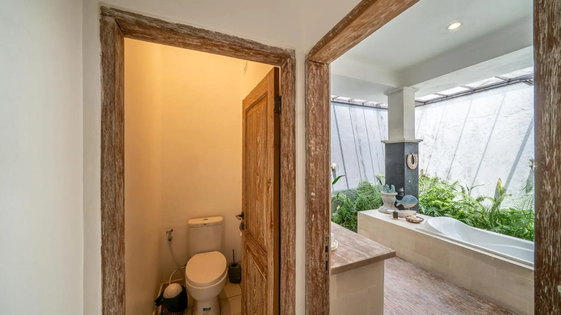 Villa Kangaroo Seminyak Next To Double Six Beach 0*, Seminyak (Bali)