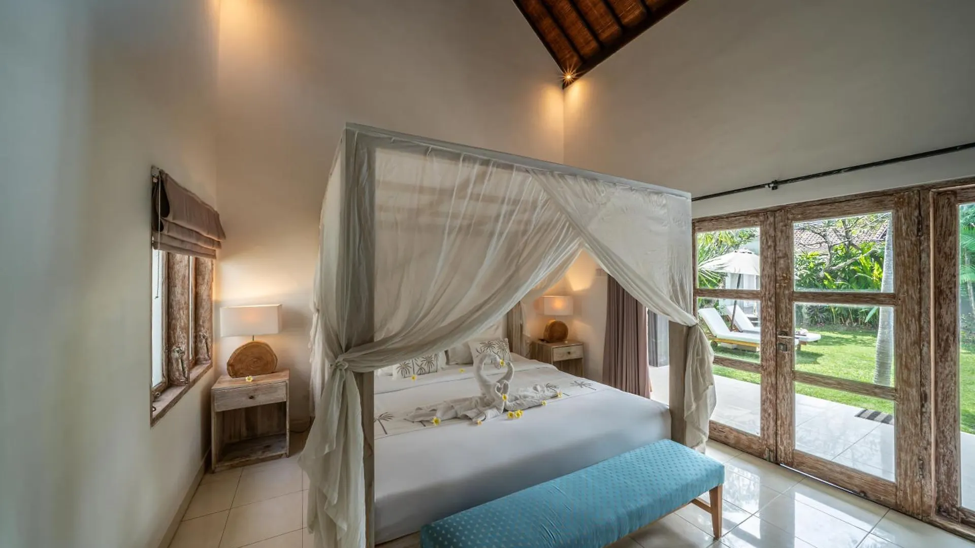 Villa Kangaroo Seminyak Next To Double Six Beach