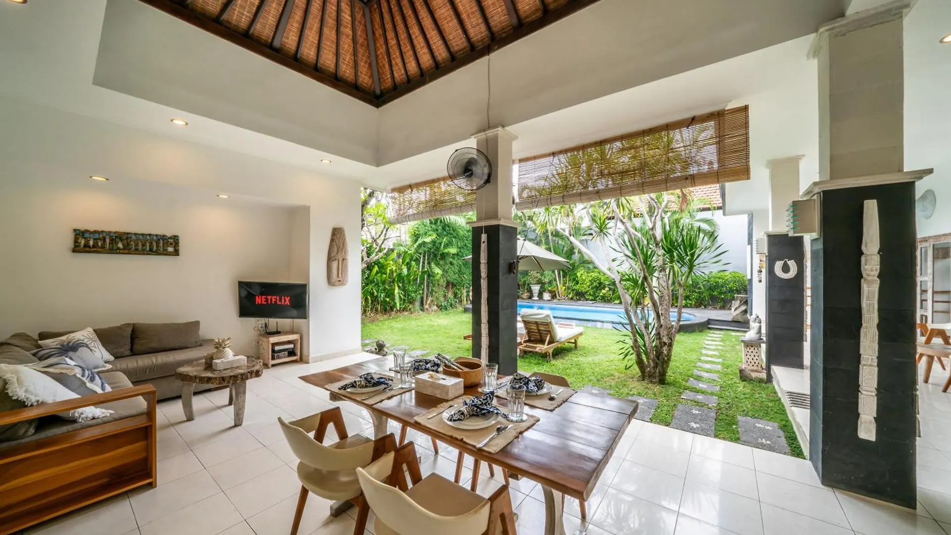 Villa Kangaroo Seminyak Next To Double Six Beach